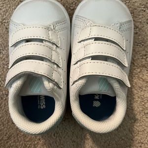 K Swiss sneakers size 4